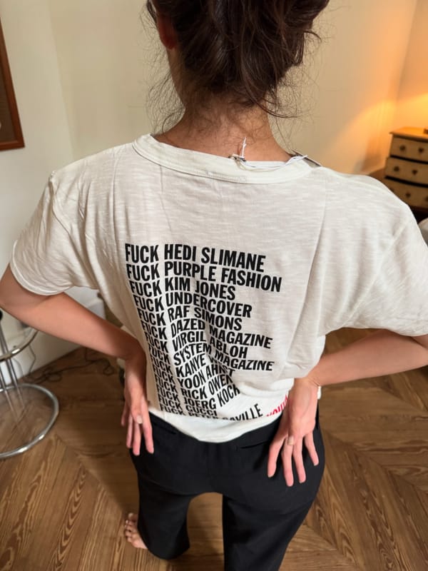 En faux couple avec sa fausse fille